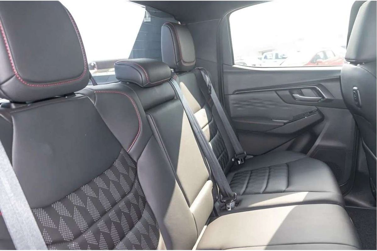 2025 Isuzu D-MAX X-TERRAIN 4X4