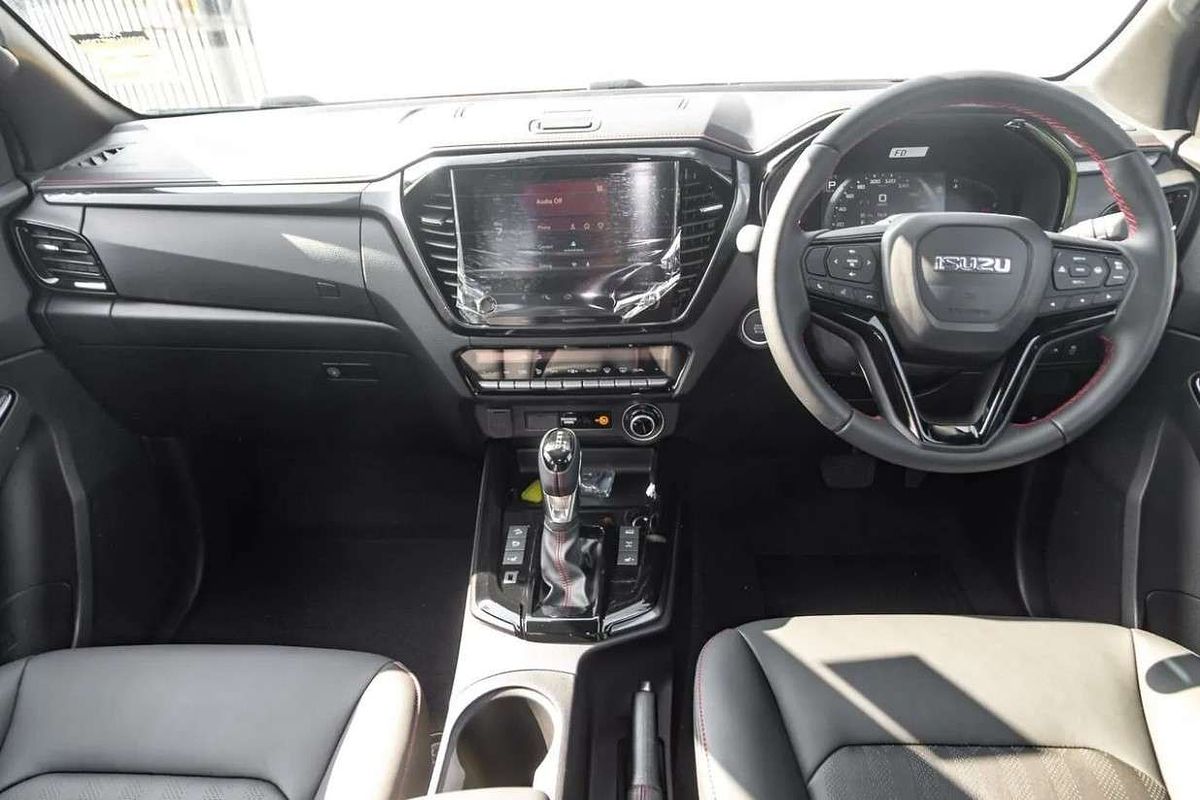 2025 Isuzu D-MAX X-TERRAIN 4X4
