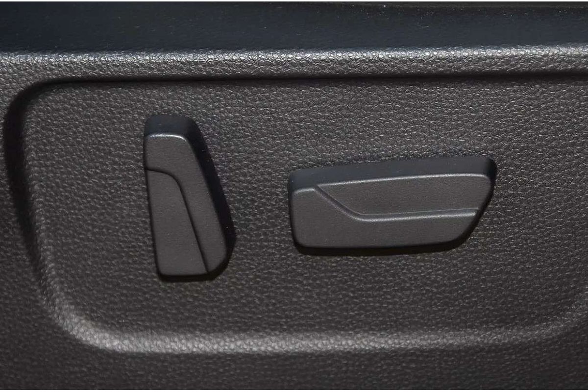 2025 Isuzu D-MAX X-TERRAIN 4X4