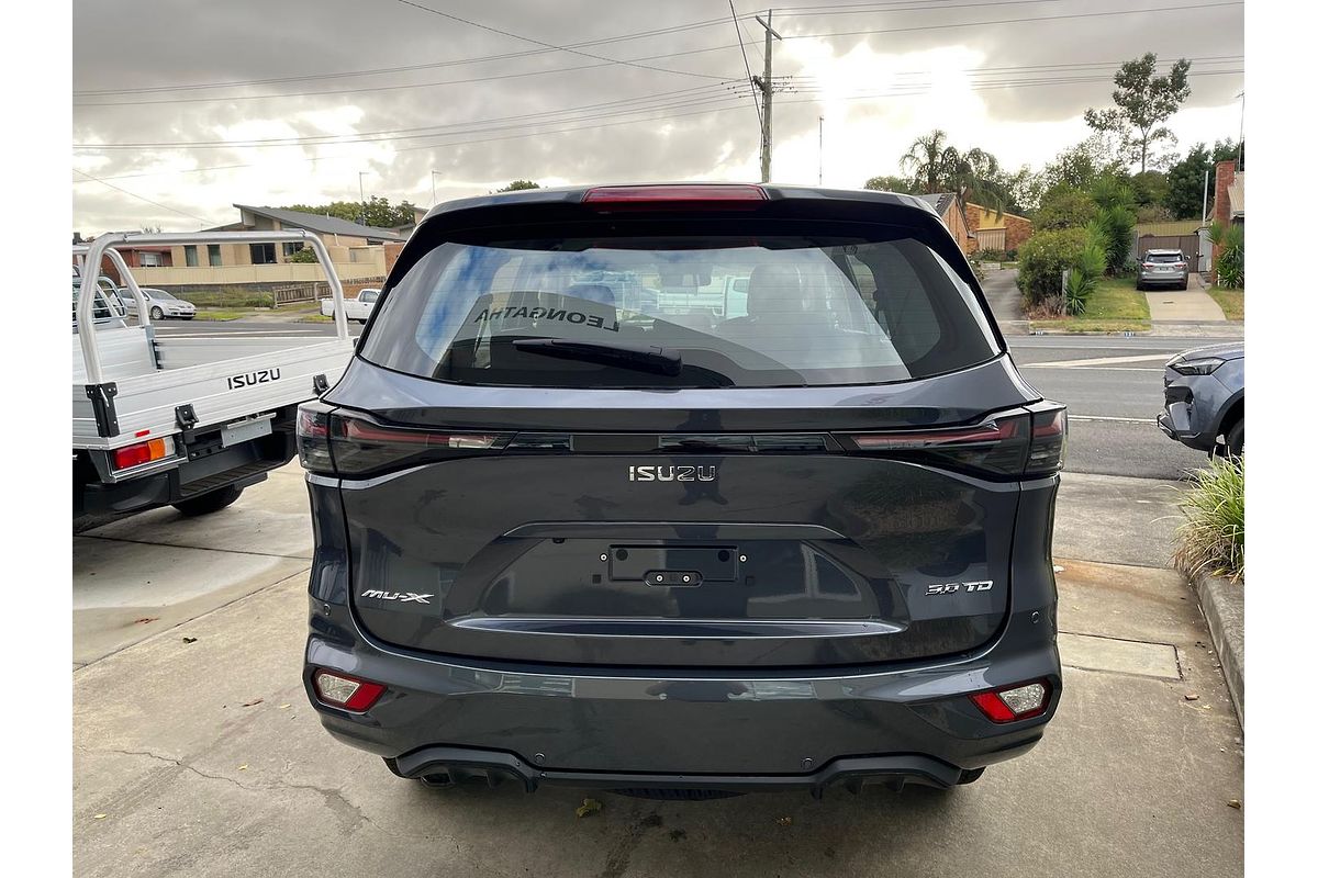 2025 Isuzu MU-X LS-M