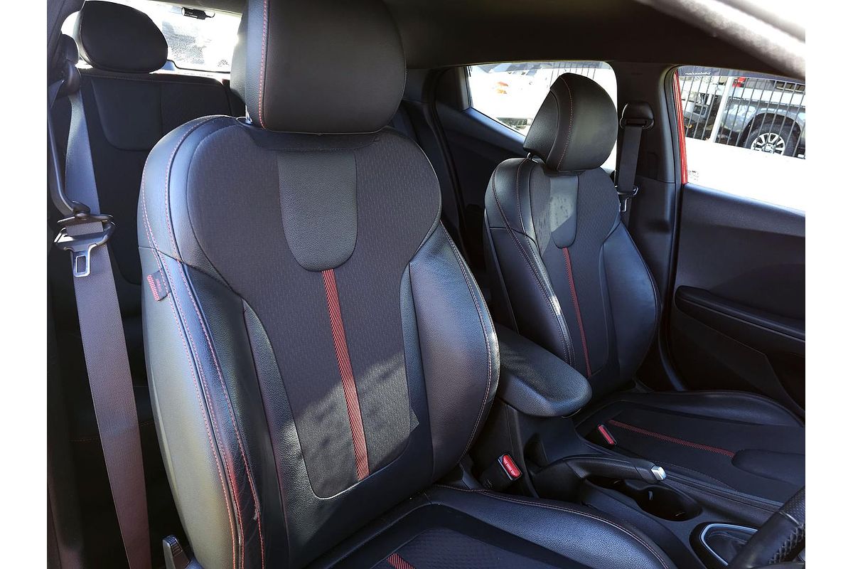 2019 Hyundai Veloster Turbo JS