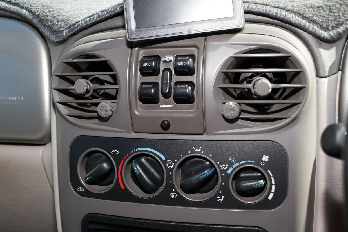 2001 Chrysler PT Cruiser Classic PT
