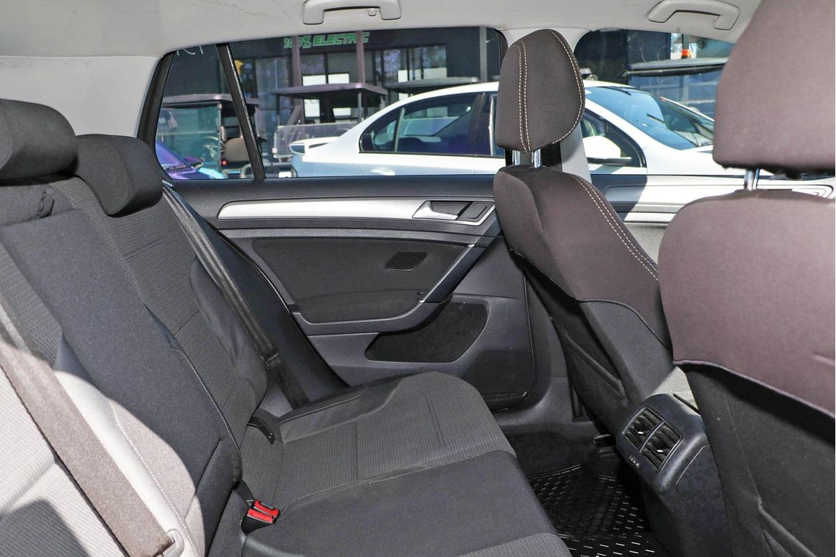 2015 Volkswagen Golf 92TSI Comfortline 7