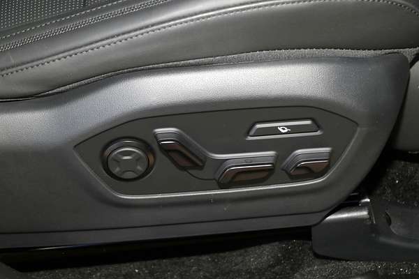 2025 Hyundai Santa Fe Calligraphy MX5.V1