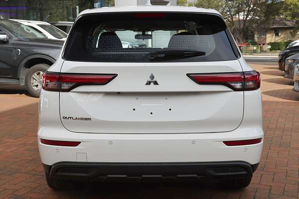 2023 Mitsubishi Outlander ES ZM