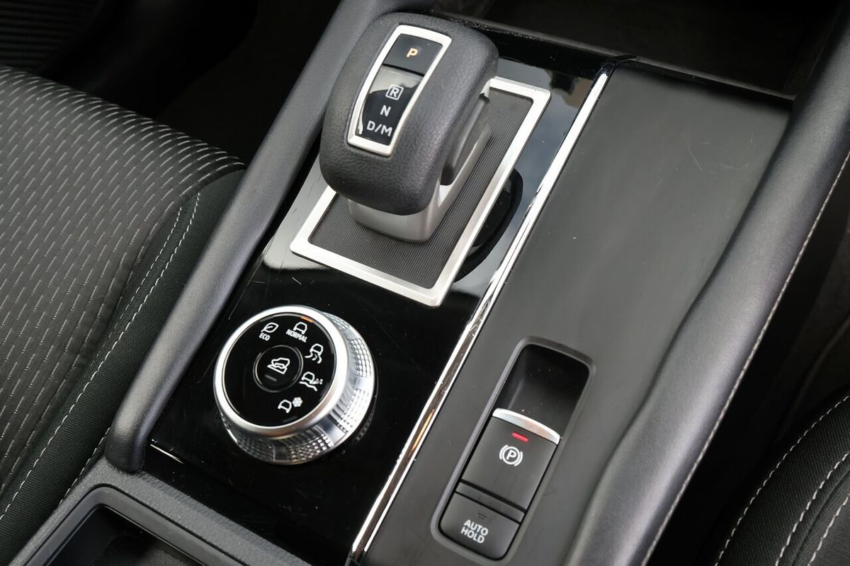 2023 Mitsubishi Outlander ES ZM