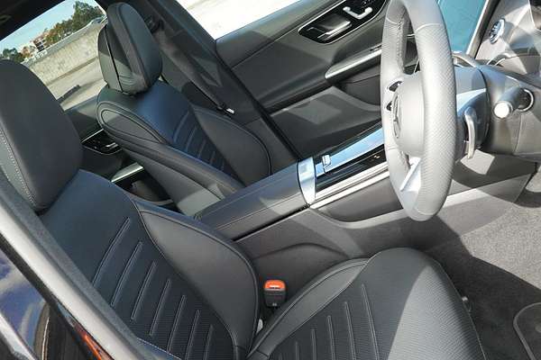 2025 Mercedes-Benz GLC-Class GLC300 X254
