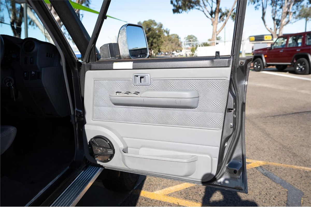 2014 Toyota Landcruiser GXL VDJ76R MY12 UPDATE