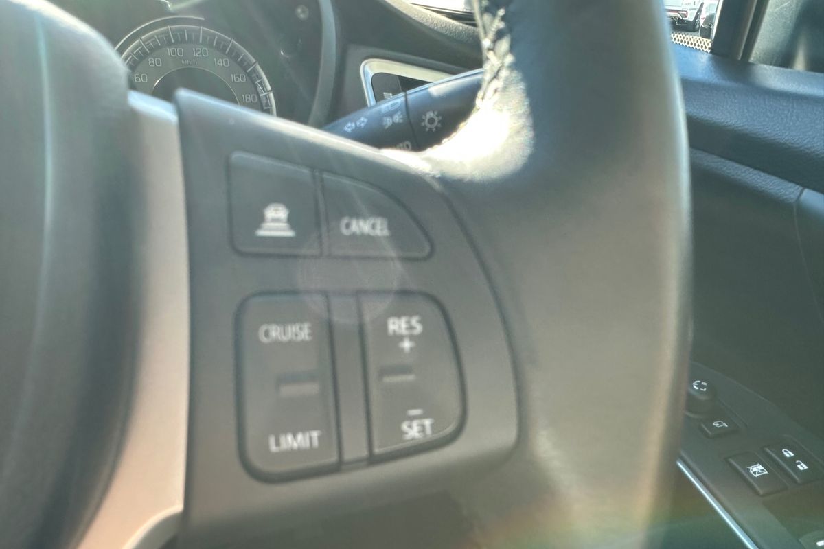 2023 Suzuki S-Cross GL+ JYB