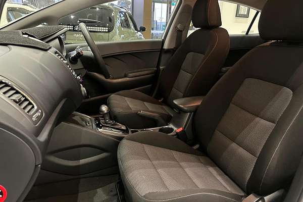 2016 Kia Cerato S YD