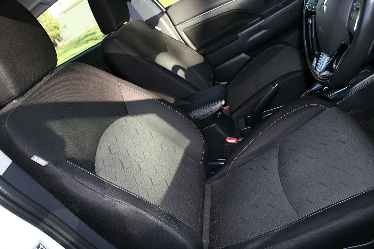 2020 Mitsubishi ASX ES XD