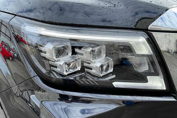 2025 Nissan Navara ST-X D23 4X4