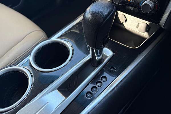 2014 Nissan Pathfinder ST R52