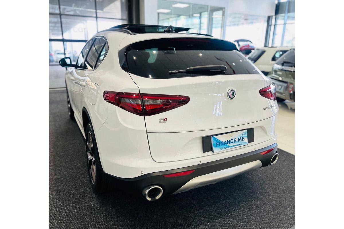 2017 Alfa Romeo Stelvio First Edition