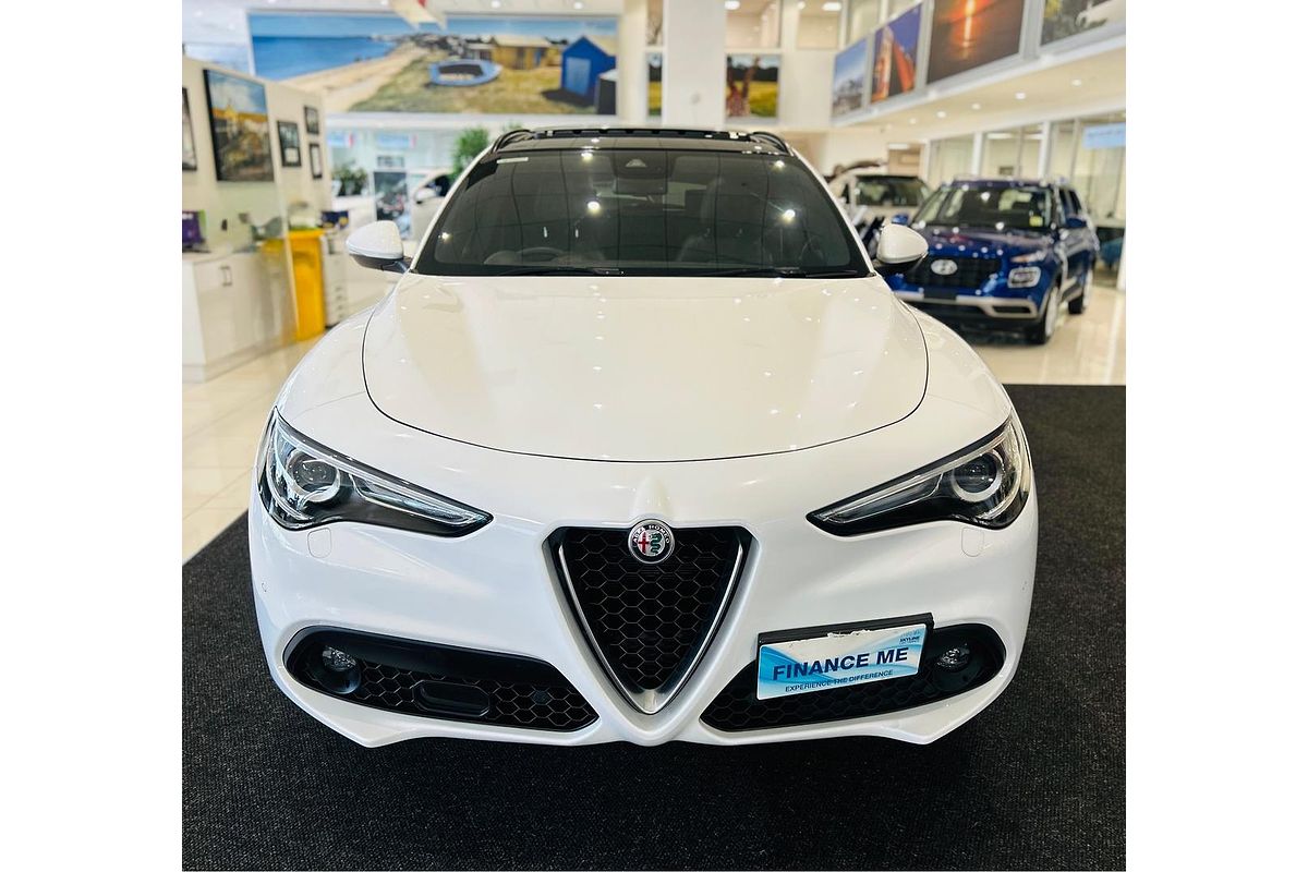 2017 Alfa Romeo Stelvio First Edition