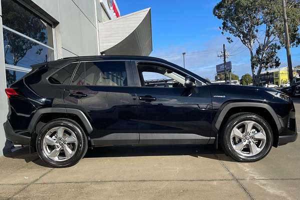 2021 Toyota RAV4 GXL AXAH52R