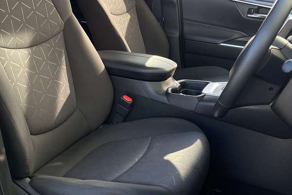 2021 Toyota RAV4 GXL AXAH52R