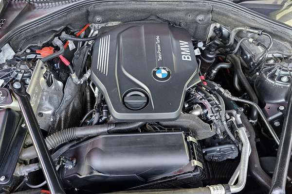 2016 BMW 5 Series 520d M Sport F10 LCI