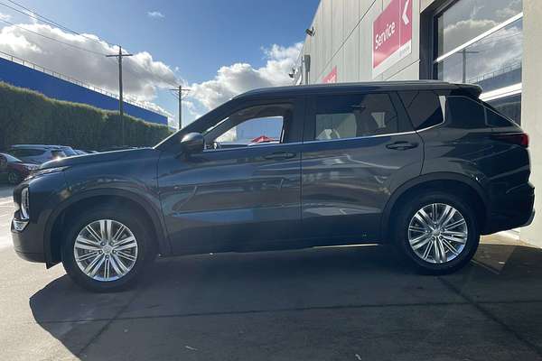 2024 Mitsubishi Outlander LS ZM