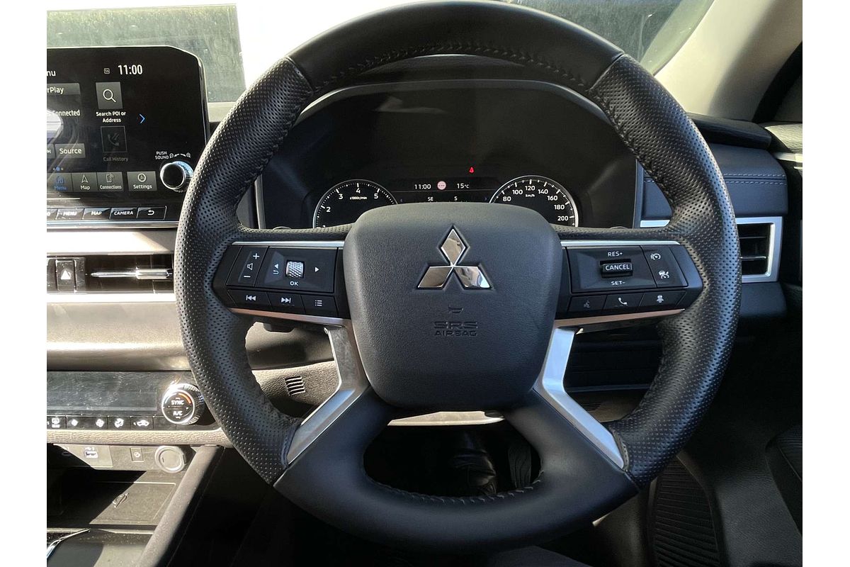 2024 Mitsubishi Outlander LS ZM