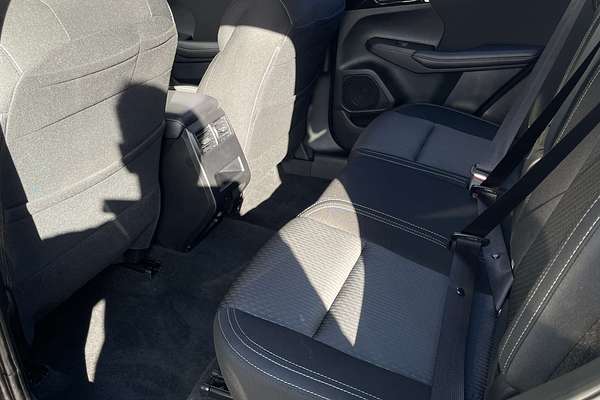 2024 Mitsubishi Outlander LS ZM