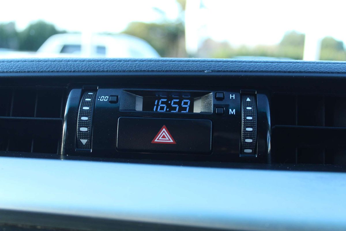 2017 Toyota Hilux SR5 GUN126R 4X4