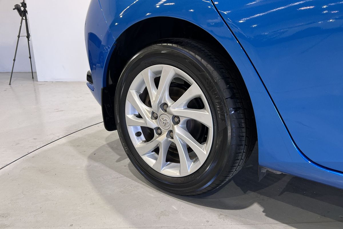 2017 Toyota Corolla Ascent Sport ZRE182R