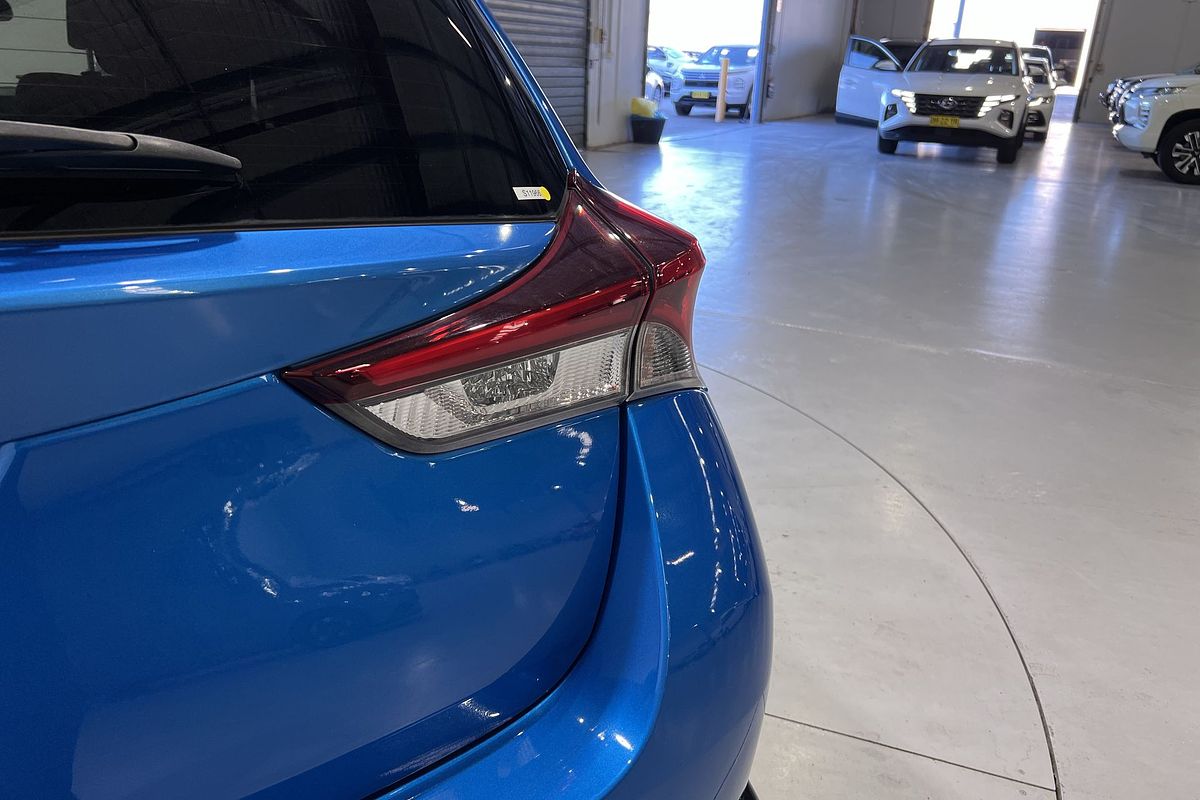2017 Toyota Corolla Ascent Sport ZRE182R