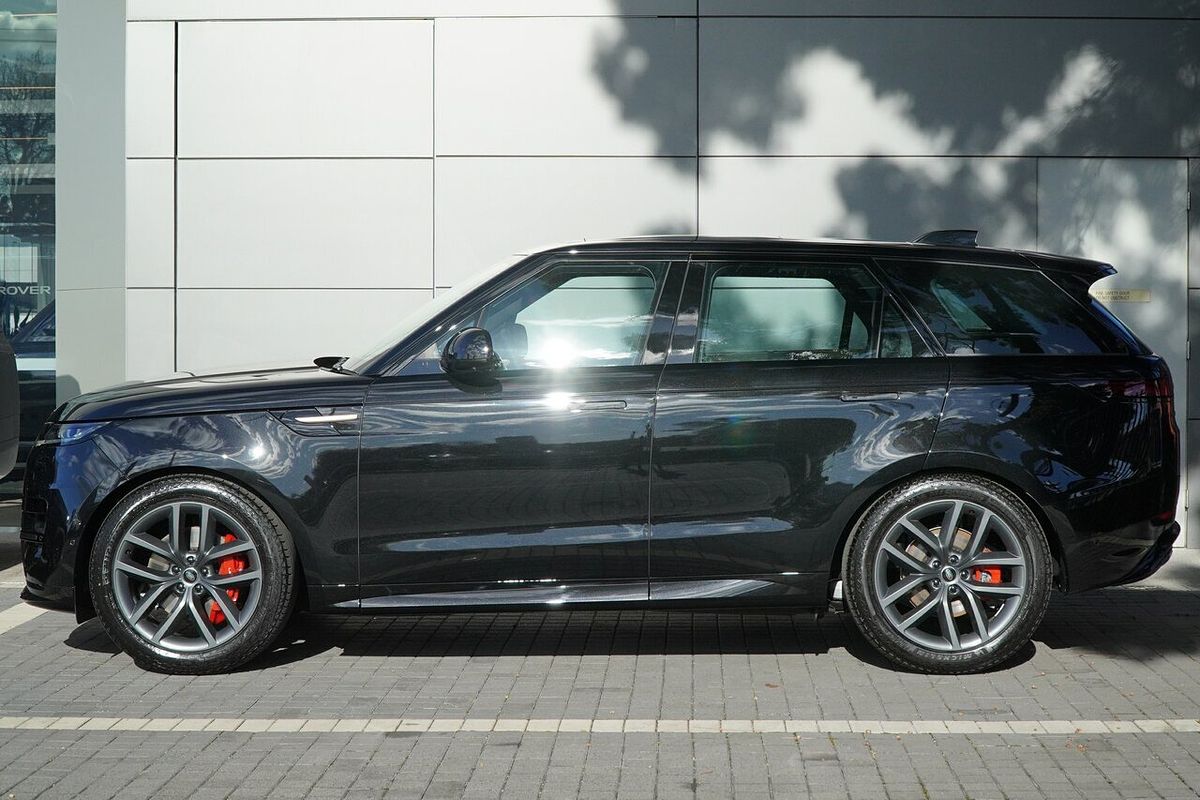 2025 Land Rover Range Rover Sport D250 Dynamic SE L461