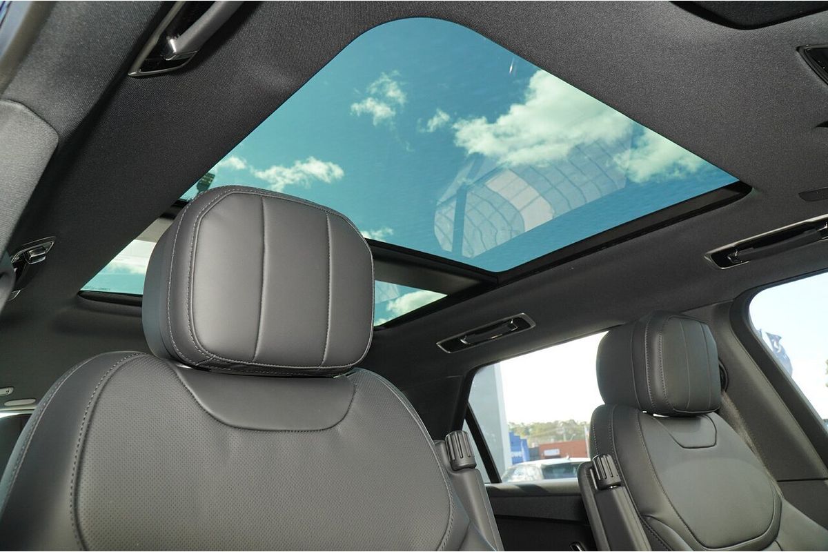 2025 Land Rover Range Rover Sport P360 Dynamic SE L461