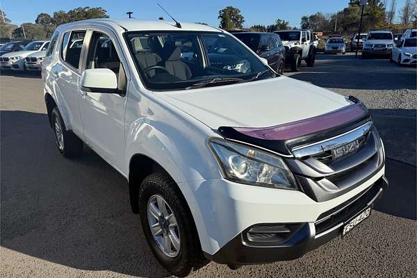 2014 Isuzu MU-X LS-M