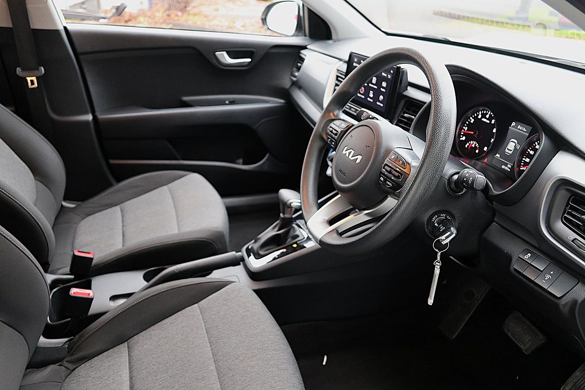 2023 Kia Stonic S YB