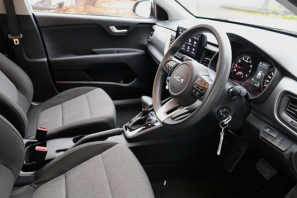 2023 Kia Stonic S YB