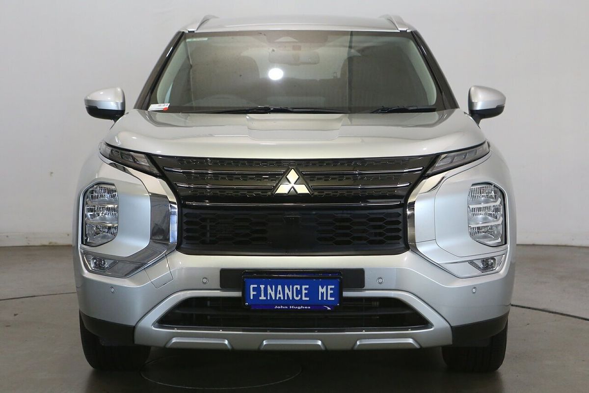2024 Mitsubishi Outlander LS ZM