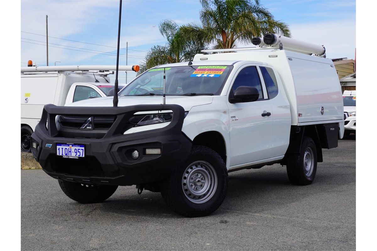 2021 Mitsubishi Triton GLX ADAS MR 4X4