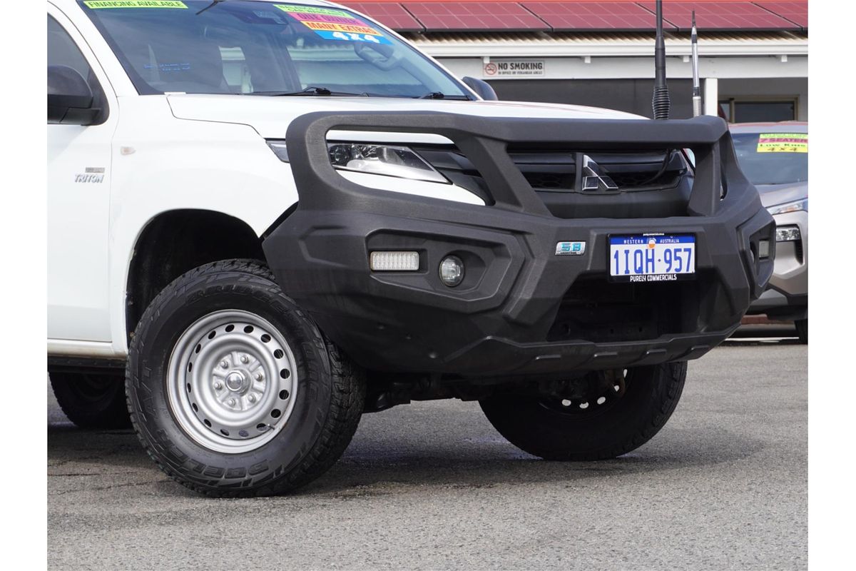 2021 Mitsubishi Triton GLX ADAS MR 4X4