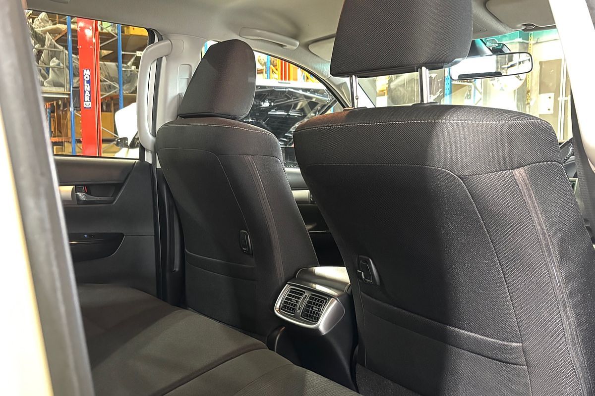2019 Toyota Hilux SR5 GUN126R 4X4