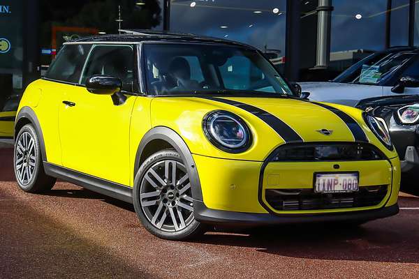 2024 MINI Cooper C Classic F65