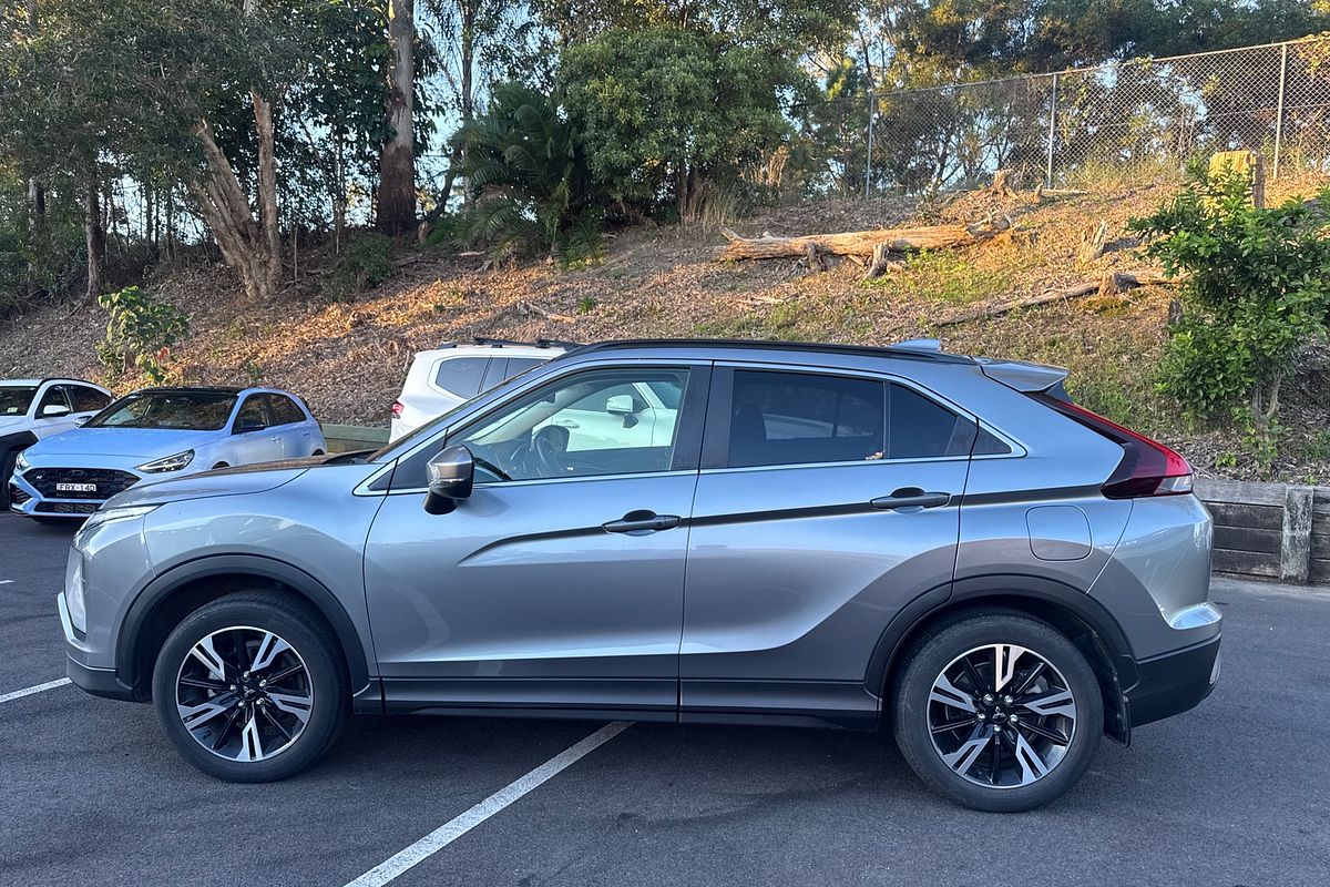 2022 Mitsubishi Eclipse Cross LS YB