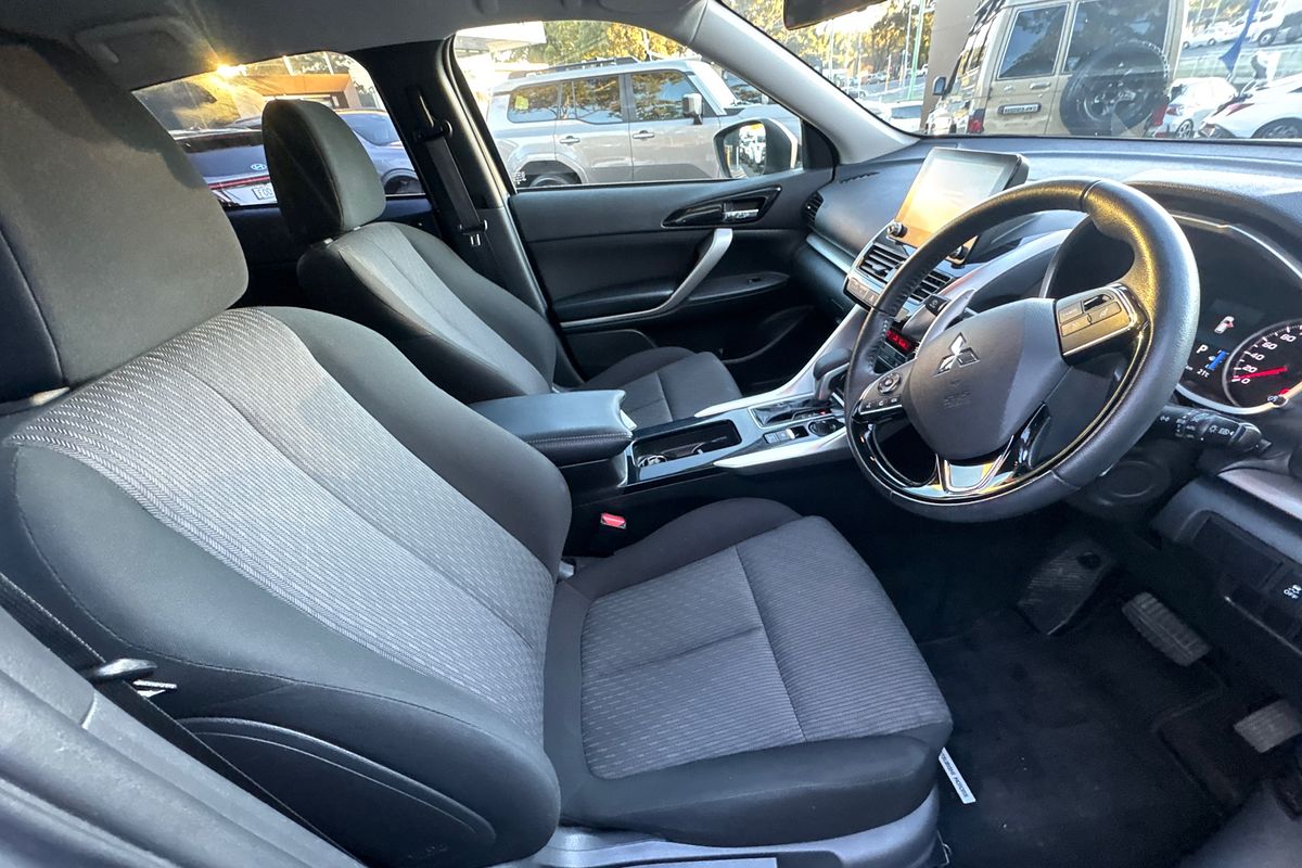 2022 Mitsubishi Eclipse Cross LS YB