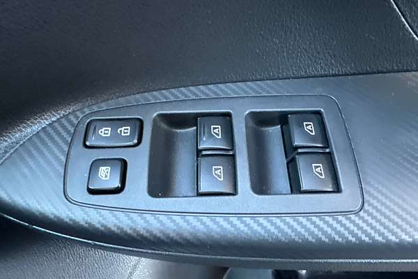 2022 Mitsubishi Eclipse Cross LS YB