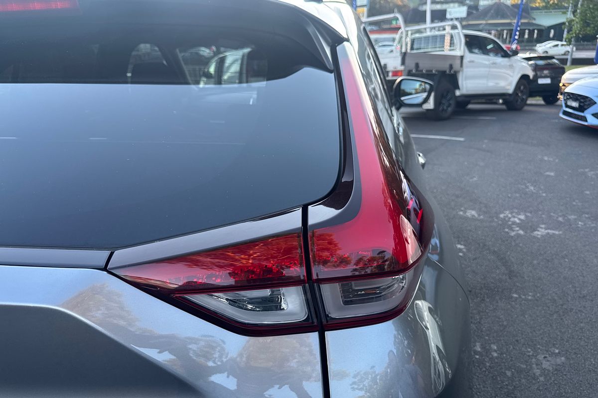 2022 Mitsubishi Eclipse Cross LS YB