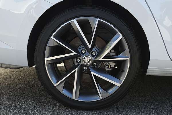 2024 SKODA Superb 206TSI SportLine NP
