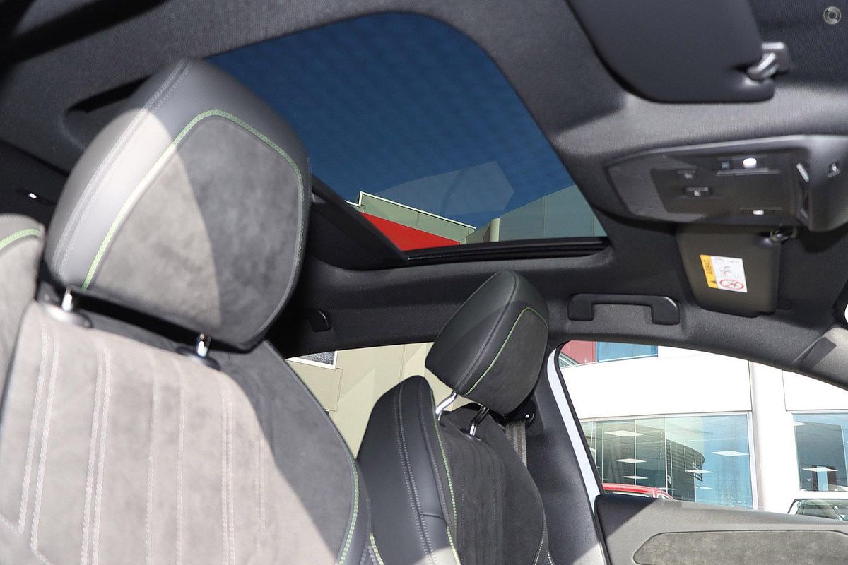 2025 Peugeot 308 GT Hybrid P51