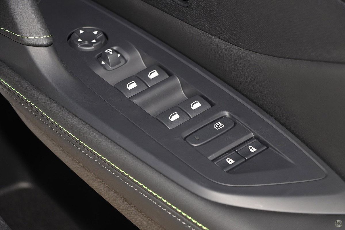 2025 Peugeot 308 GT Hybrid P51
