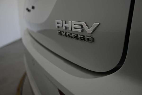 2025 Mitsubishi Outlander PHEV Exceed ZM