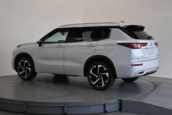 2025 Mitsubishi Outlander PHEV Exceed ZM