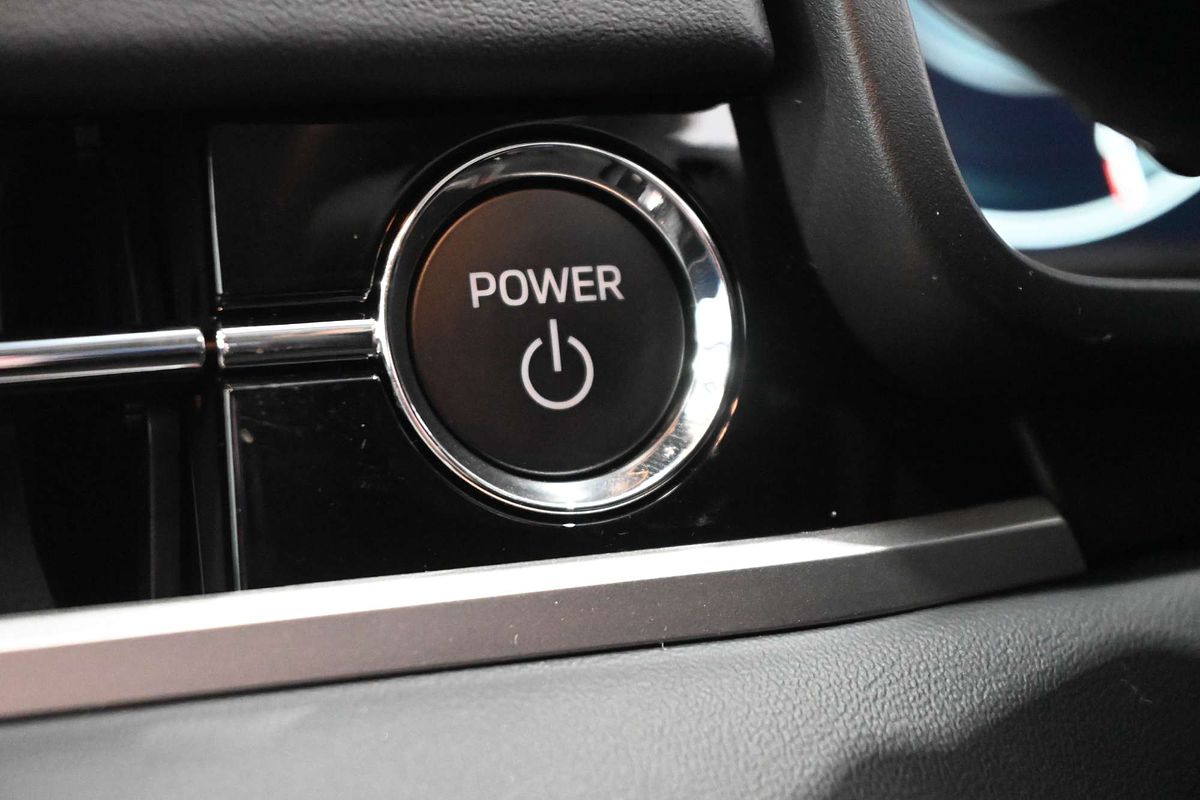 2025 Mitsubishi Outlander PHEV Exceed ZM