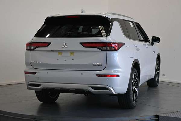 2025 Mitsubishi Outlander PHEV Exceed ZM
