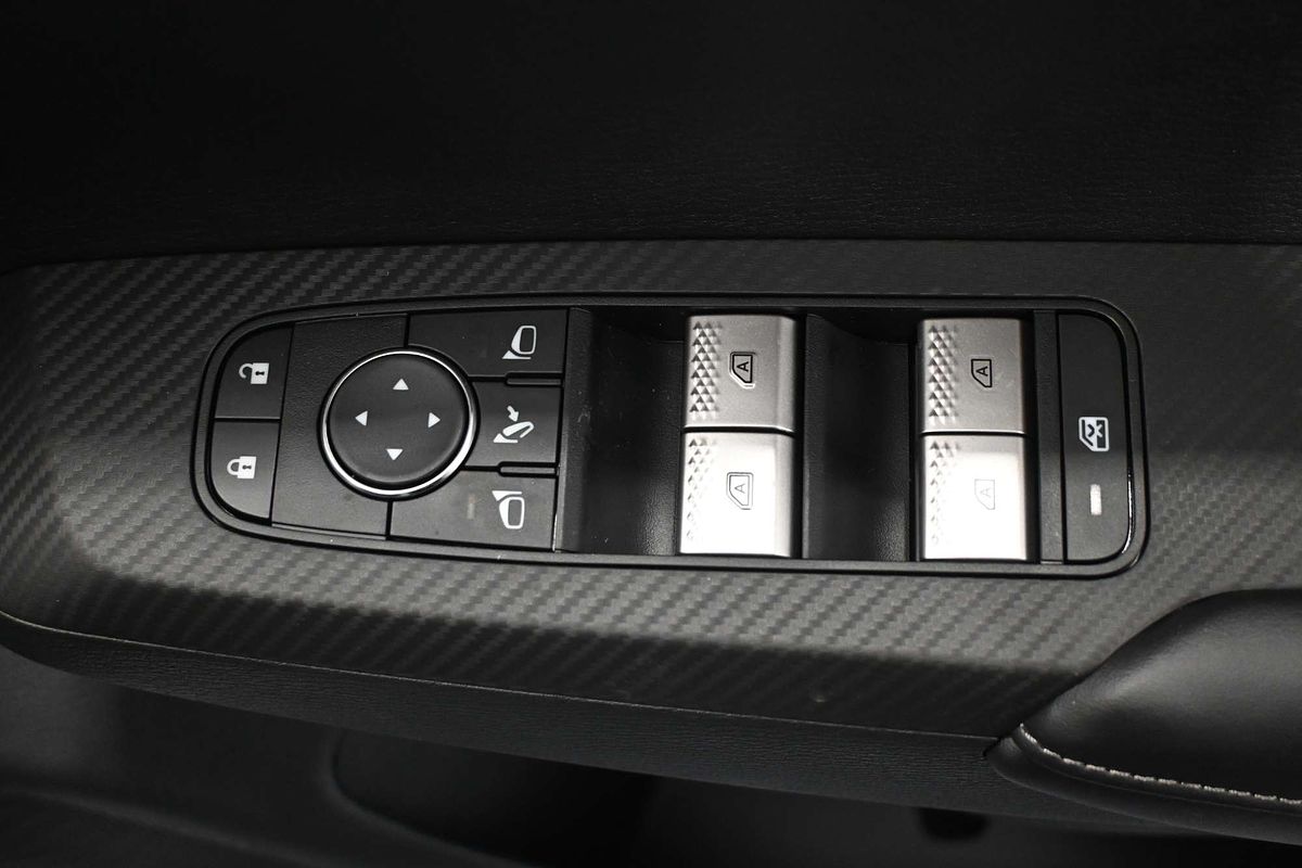 2025 Mitsubishi Outlander PHEV Exceed ZM